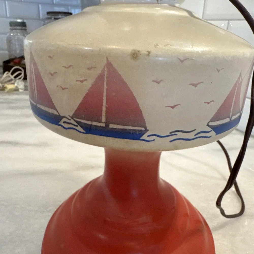 Vintage P&A Mfg‎ Co Waterbury Coral Red Oil Kerosene Lamp Sailboats Nautical